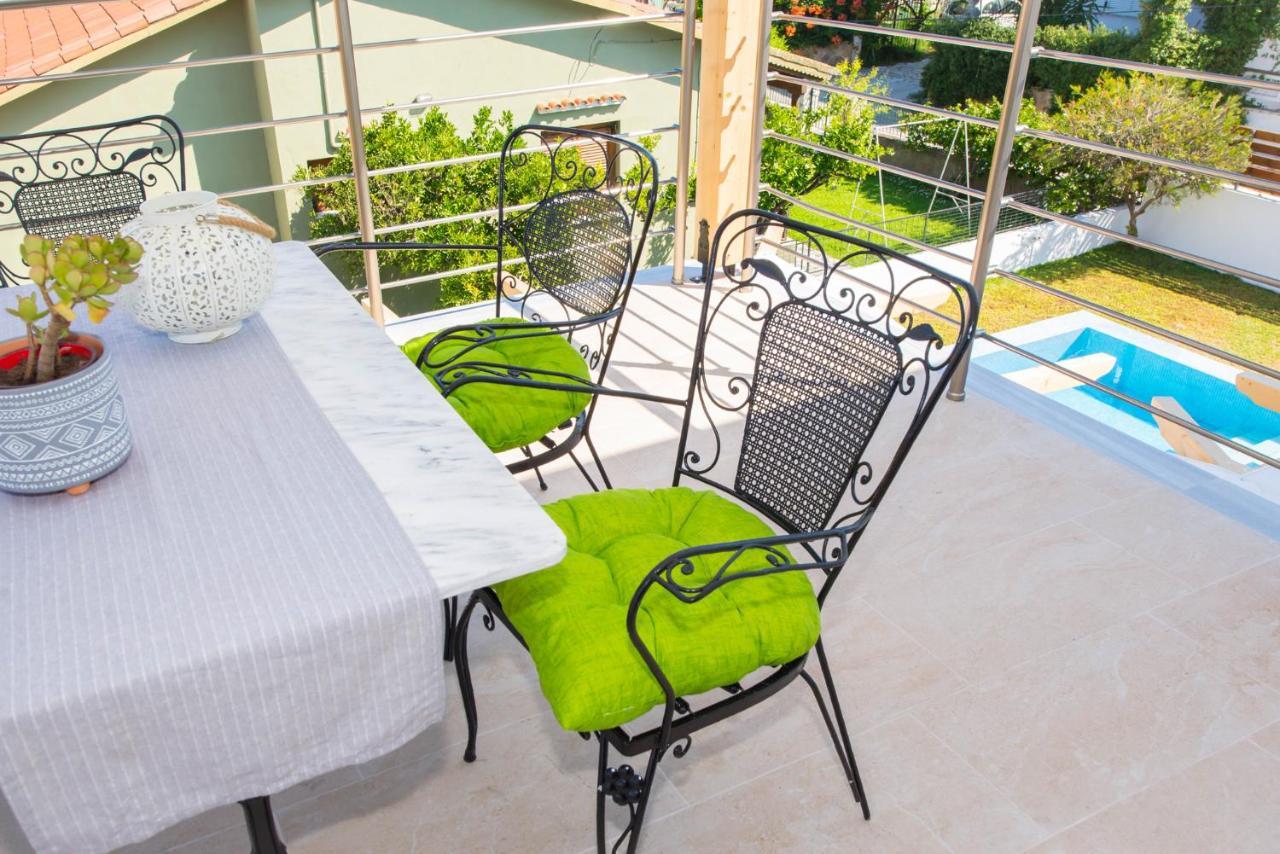 Acharavi Beach Villa Bagian luar foto
